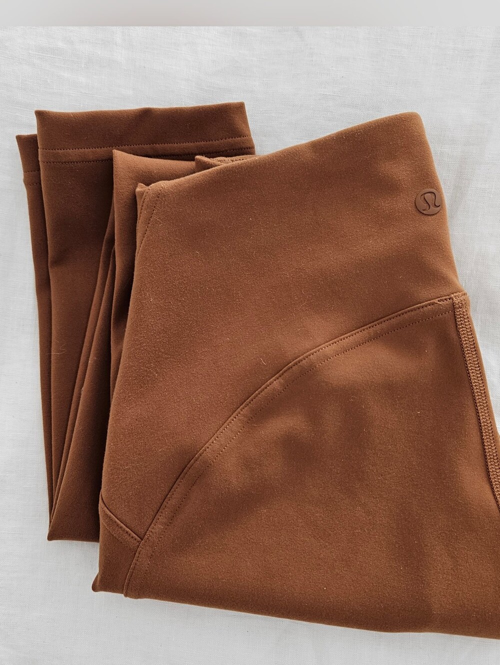Lululemon 'Instill' high rise tight, size 4 - Picture 2 of 4